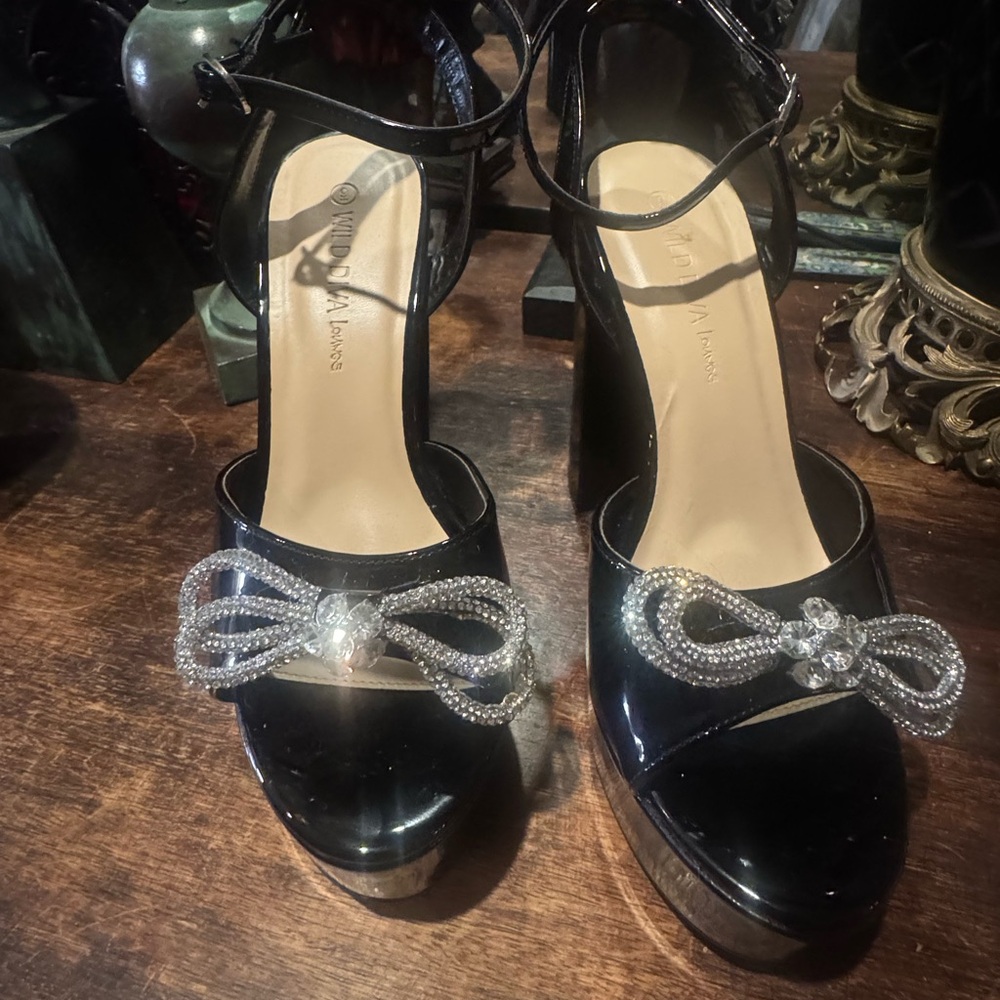 Wild Diva Black Platform Sandal Heels with silver rhinestone